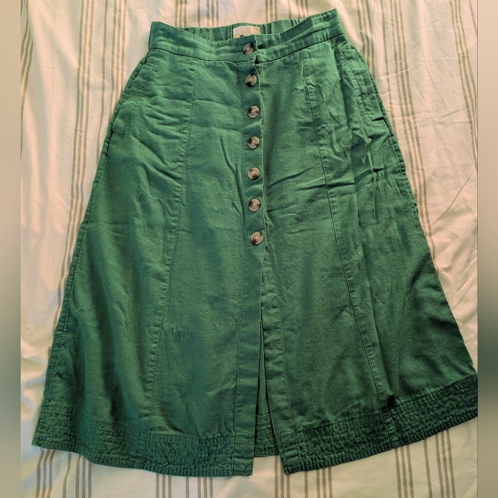 Green Button-Front Women's Skirt With Pockets
